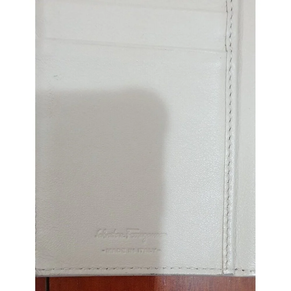 Salvatore Ferragamo Long Bill Compartment Leather Used Auth IY-660440
